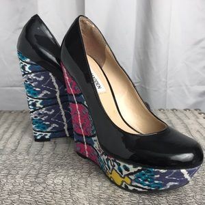Steve Madden sz 6 unique funky colorful wedges
